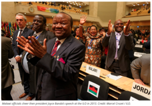 Malawi officials cheer then president Joyce Banda’s speech at the ILO in 2013. Credit: Marcel Crozet / ILO.